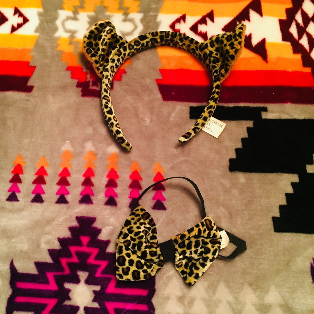 LEOPARD PRINT CAT EARS HAIR BAND